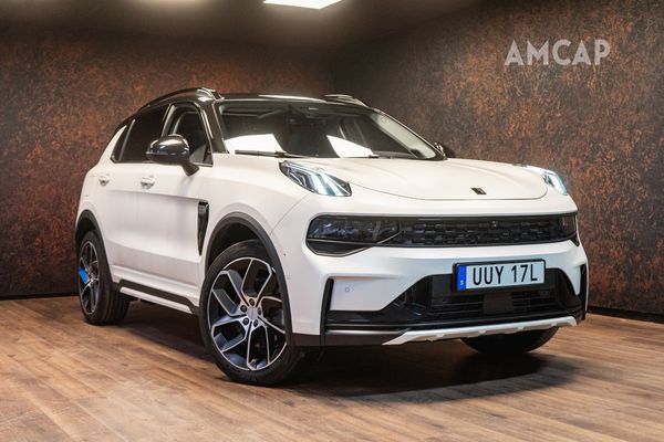 Lynk & Co 01 PHEV DCT 261hk | SE SPEC | Black Edition | 2056kr/må - 2022