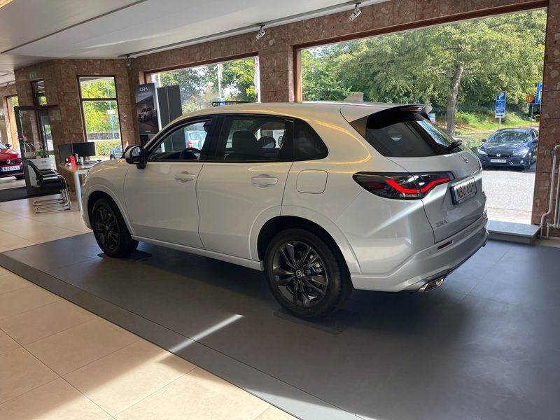 Honda ZR-V bild 5