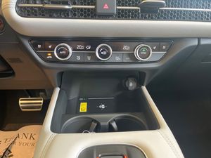 Honda ZR-V bild 12