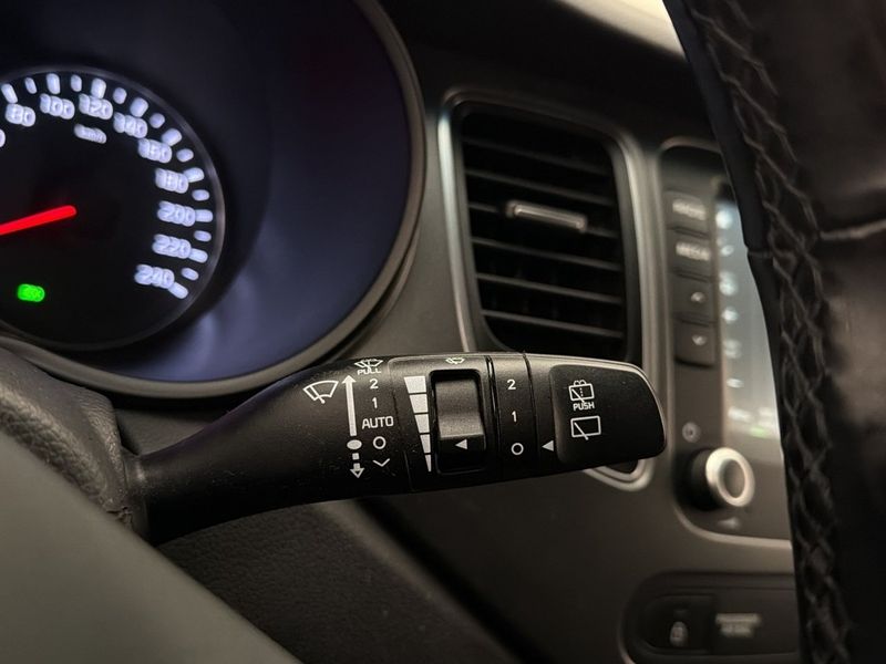 Kia Carens bild 25