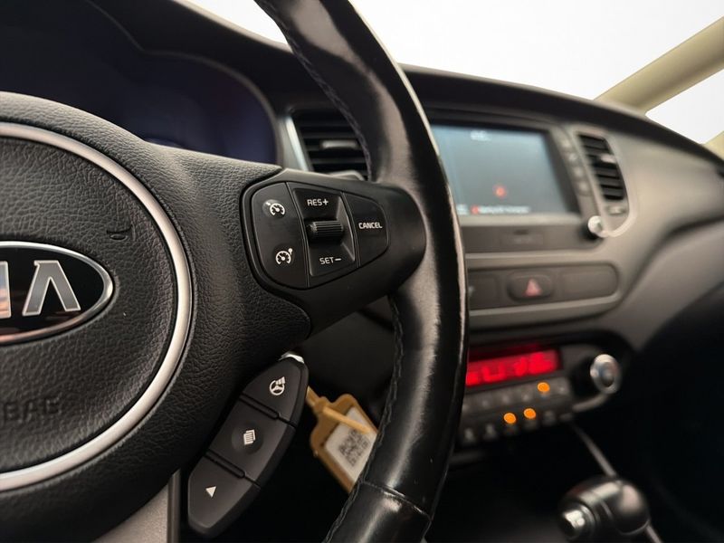 Kia Carens bild 18