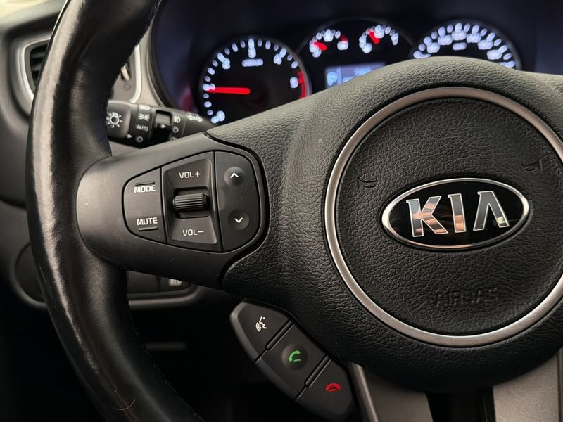 Kia Carens bild 17