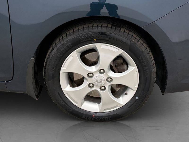 Kia Carens bild 31