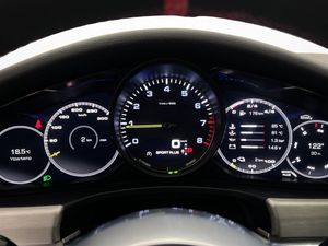 Porsche Panamera bild 35