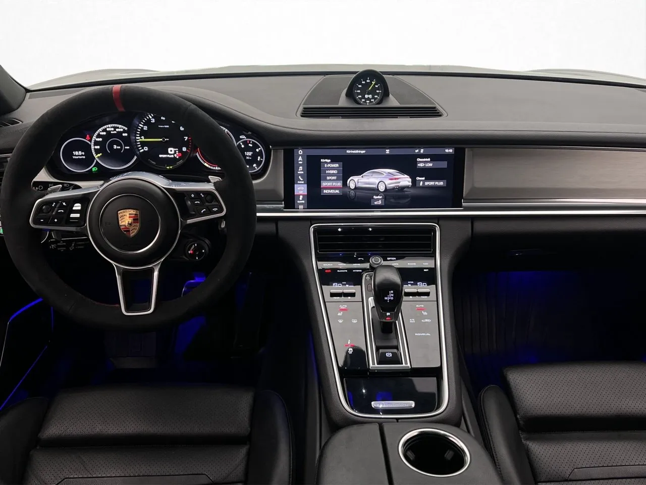 Vehicle image 32