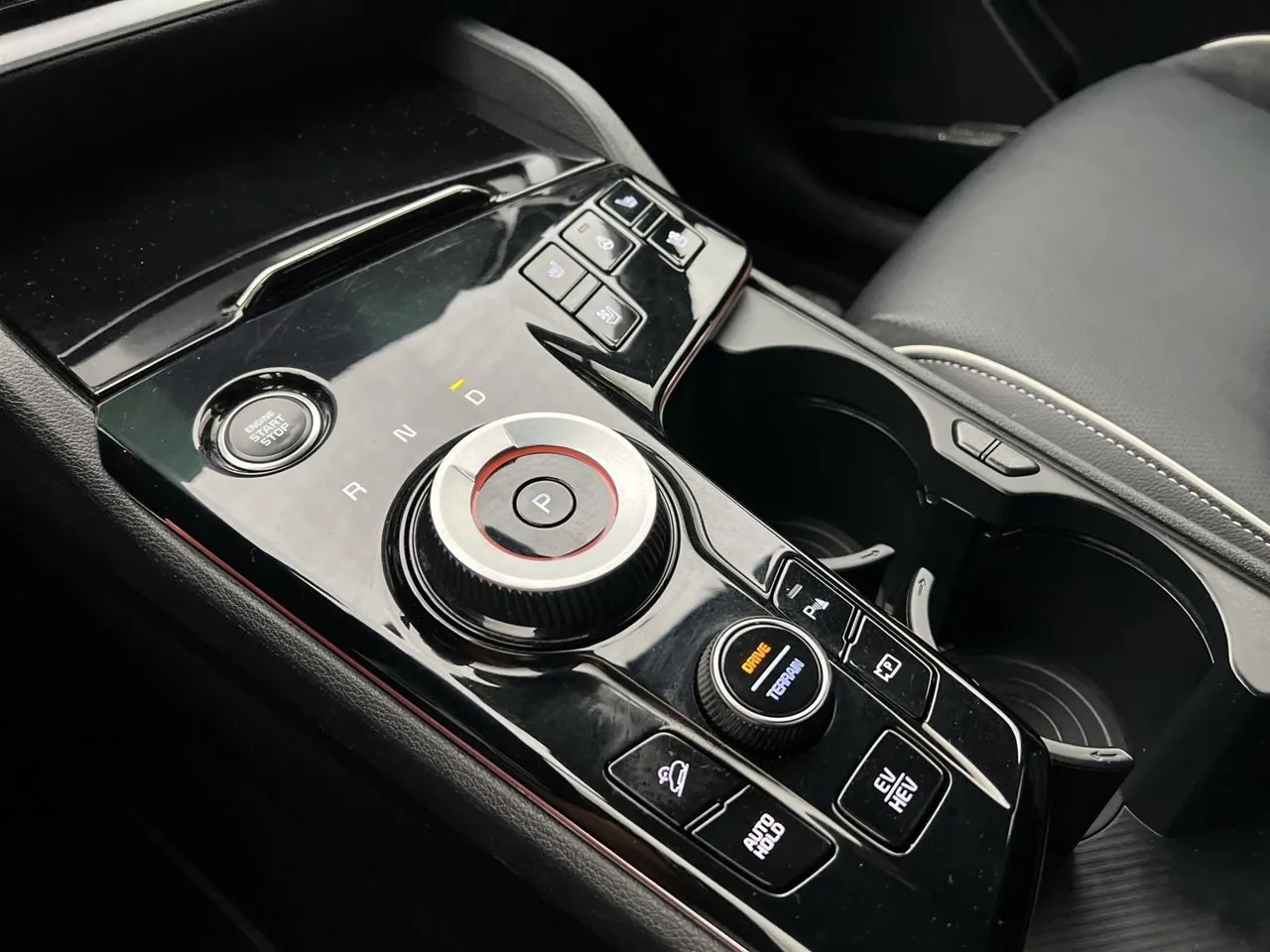 Vehicle image 18
