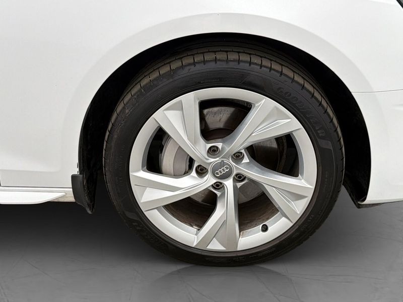 Audi A4 bild 32