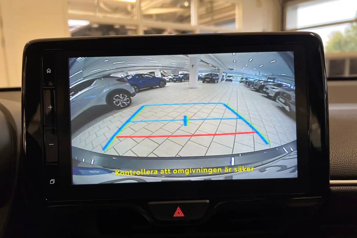Vehicle image 14