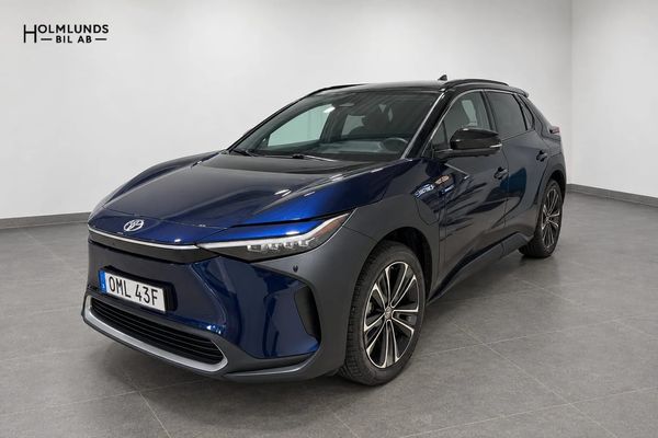 Toyota bZ4X 71.4 kWh AWD Executive Drag 20tum panoramatak - 2023
