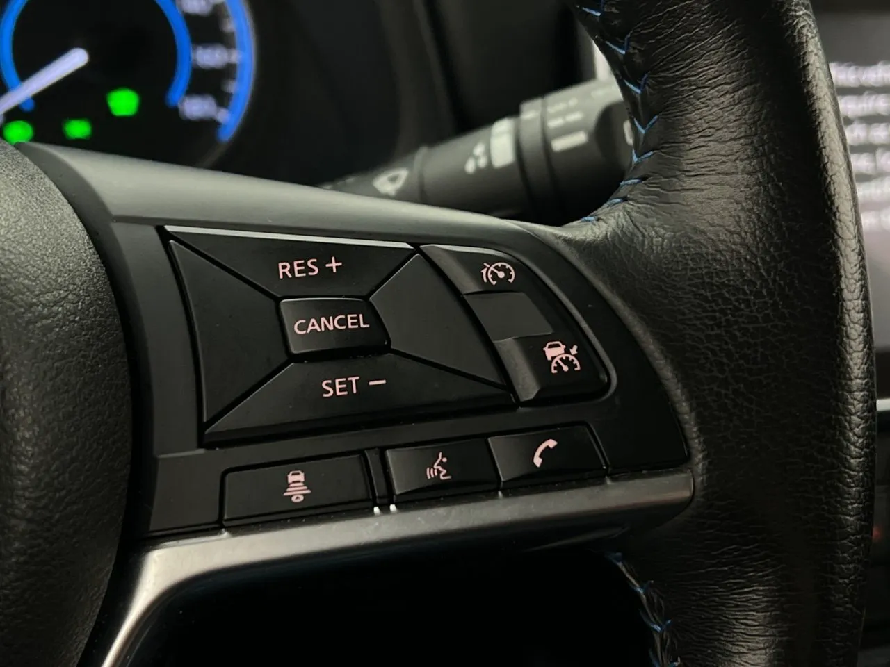 Vehicle image 27