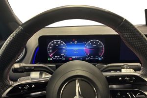 Mercedes GLB200 bild 5