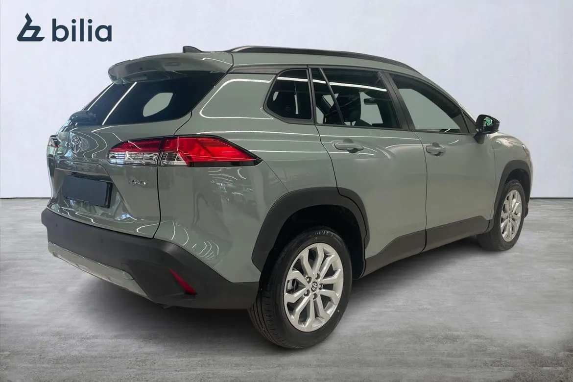 Vehicle image 18