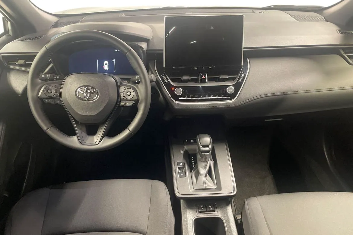 Vehicle image 9