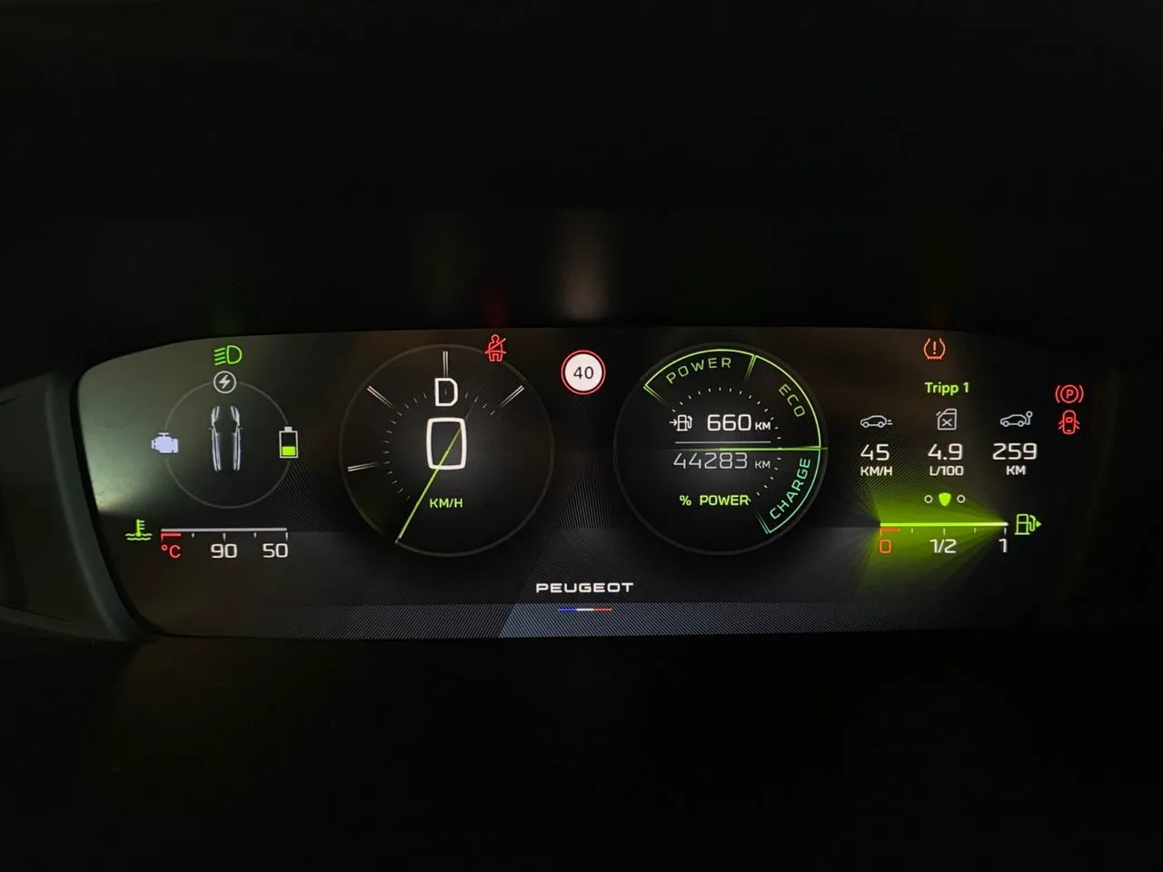 Vehicle image 13