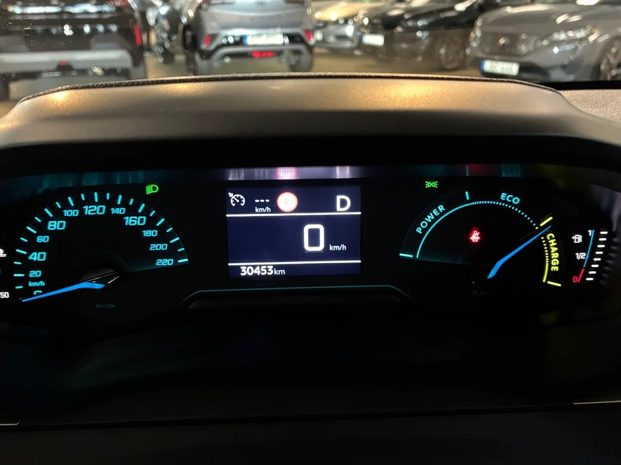 Vehicle image 13