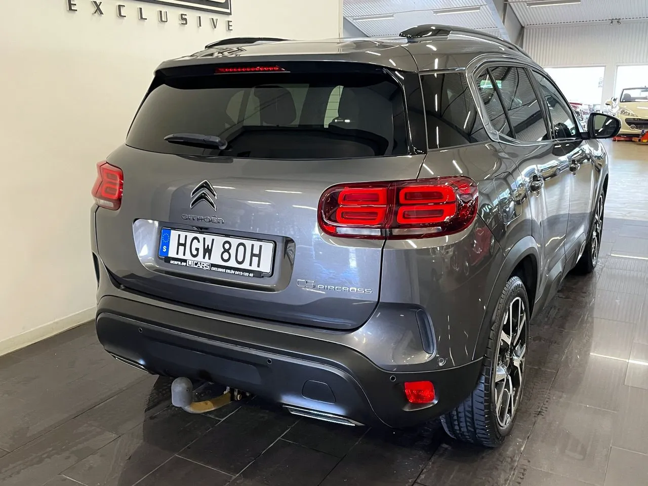 Vehicle image 2