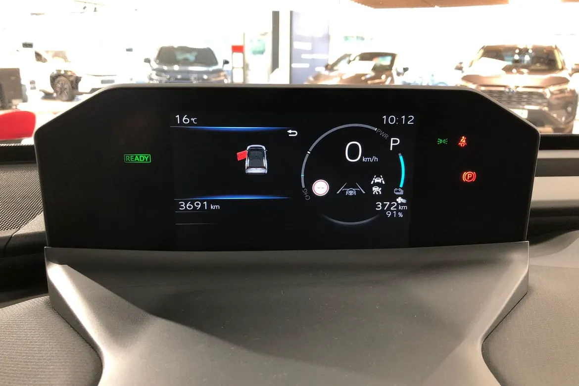 Vehicle image 15
