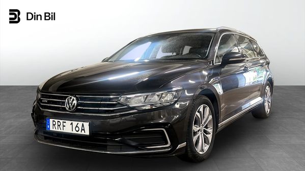 Volkswagen Passat Sportscombi GTE / Drag / P-Värmare - 2020