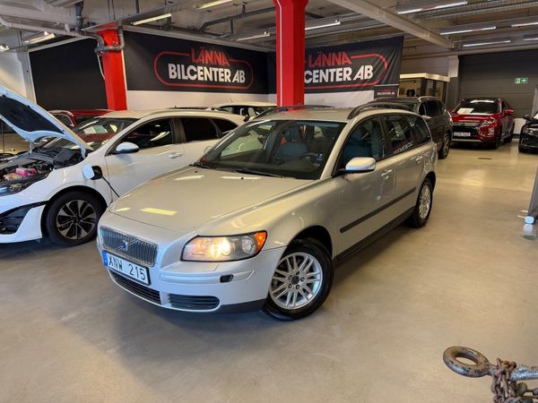 Volvo V50 1.6 3 ägare Ny servad Motorvärmare Låg årsskatt SoV - 2006