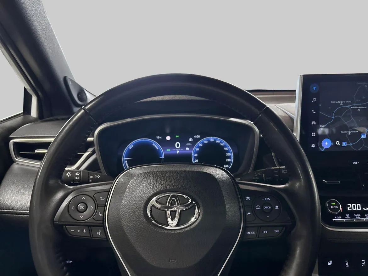 Vehicle image 14