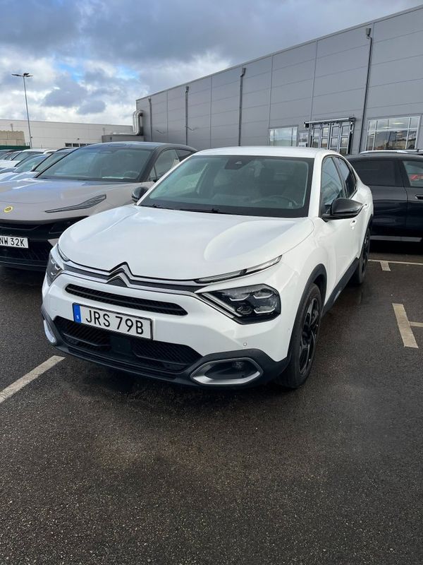 Citroen C4 X 1.2 PureTech 131Hk Automat / Carplay / Rattvärme - 2023