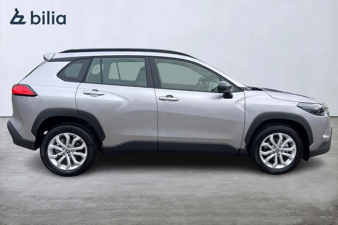 Vehicle image 17