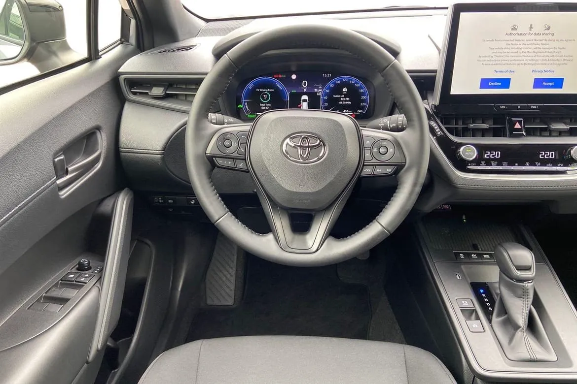 Vehicle image 10