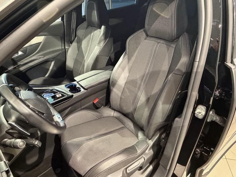 Peugeot 5008 bild 2