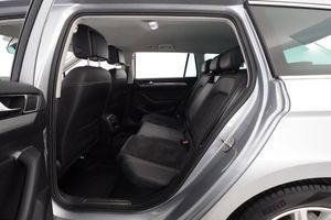 Volkswagen Passat bild 12