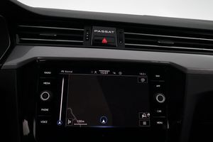 Volkswagen Passat bild 18