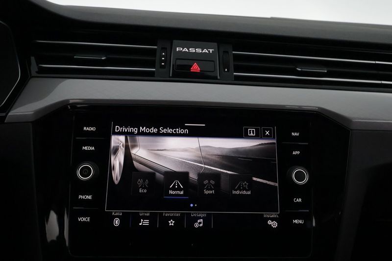 Volkswagen Passat bild 21