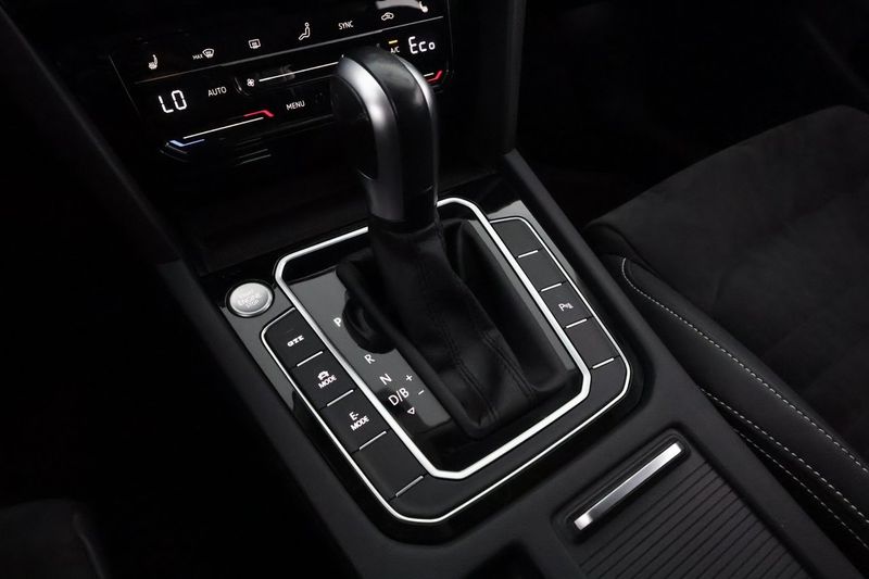 Volkswagen Passat bild 24