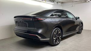 Mazda 6e bild 3