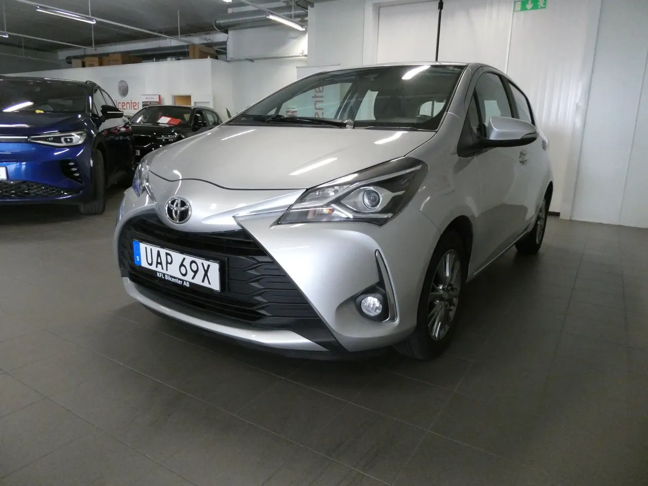 Vehicle image 8