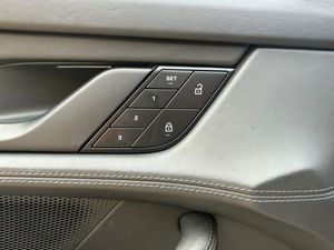 Porsche Taycan bild 14