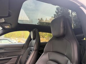 Porsche Taycan bild 11