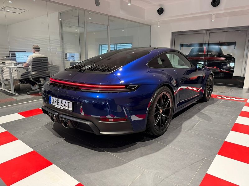 Porsche 992 bild 2