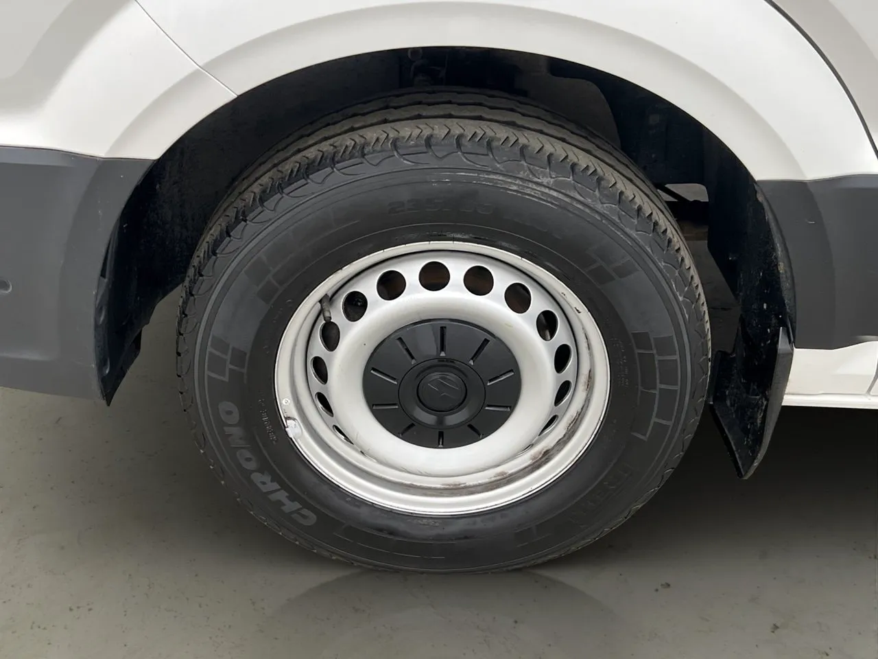 Vehicle image 37