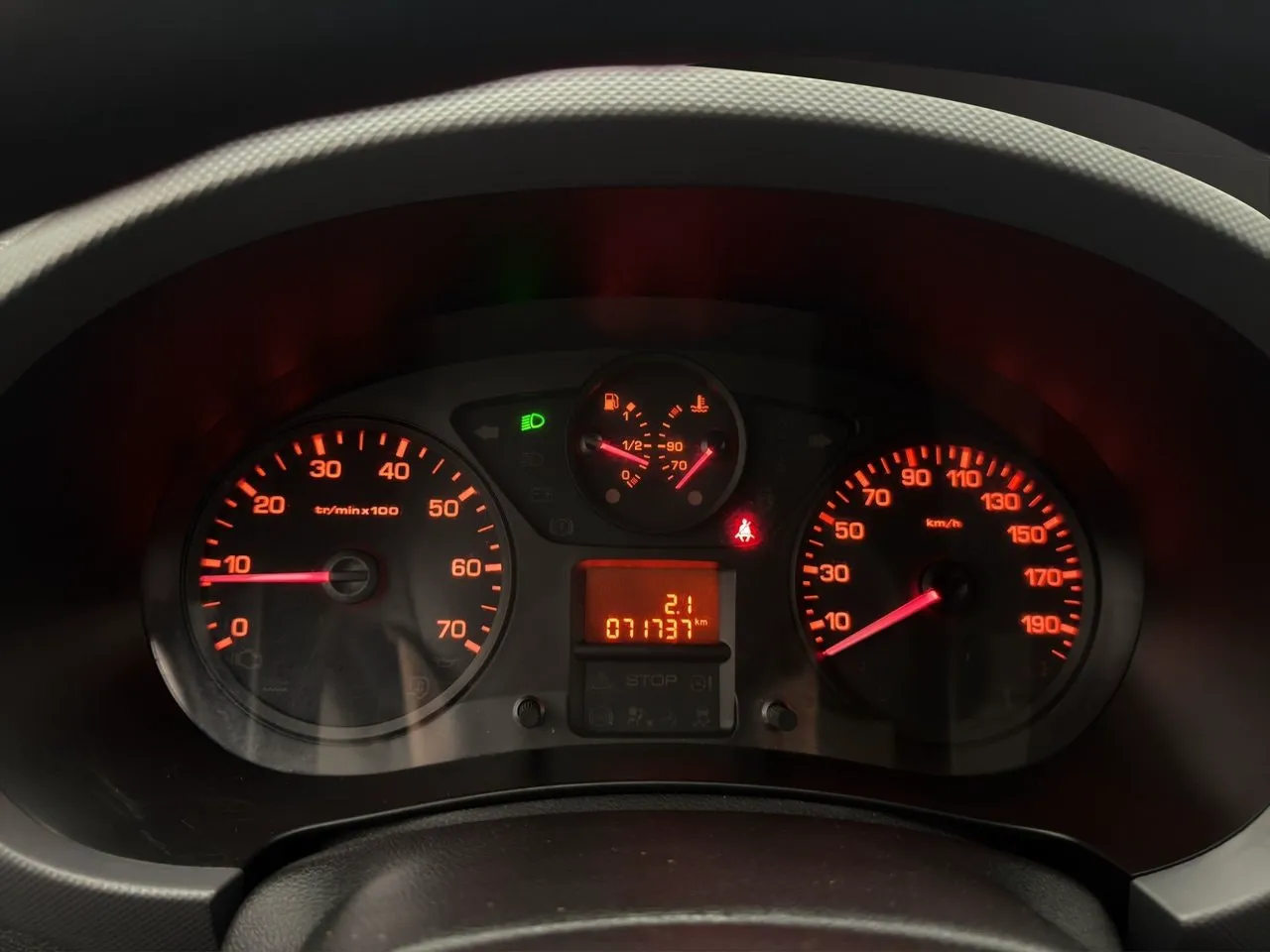 Vehicle image 16