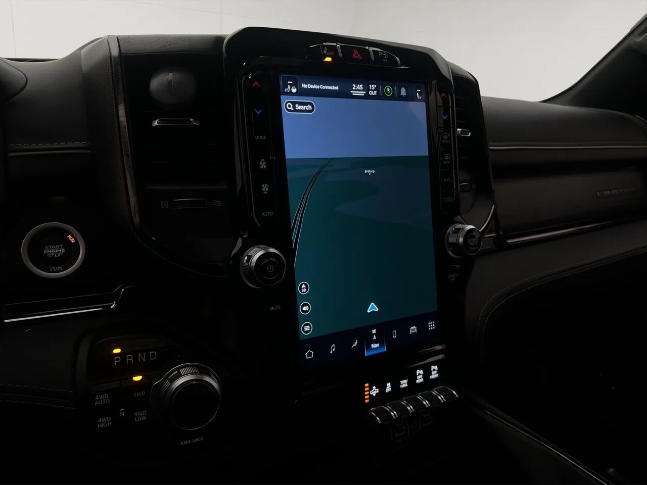 Vehicle image 32