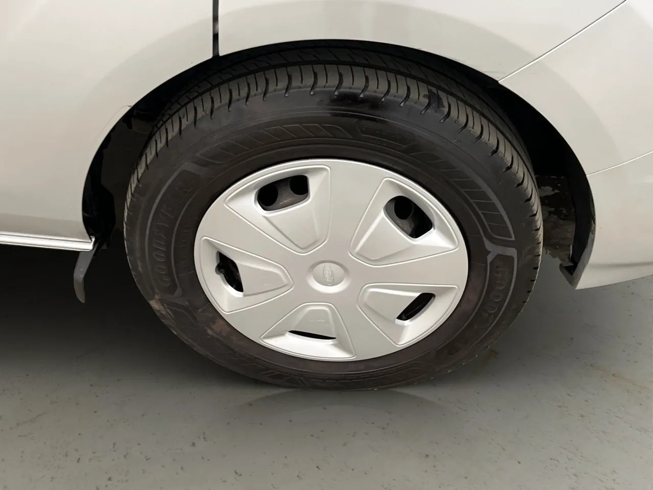 Vehicle image 35