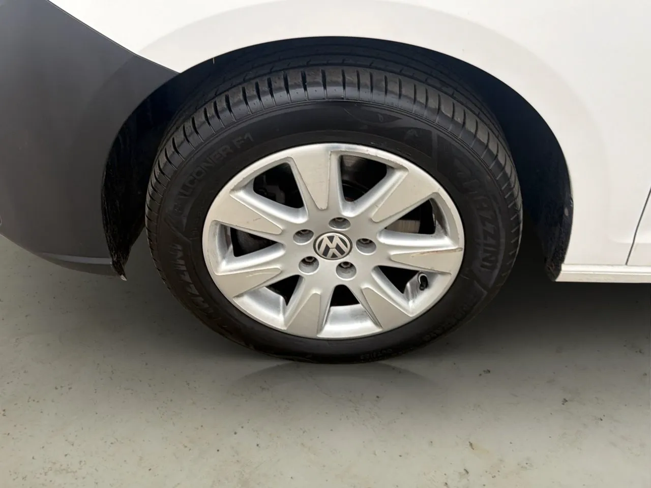 Vehicle image 31