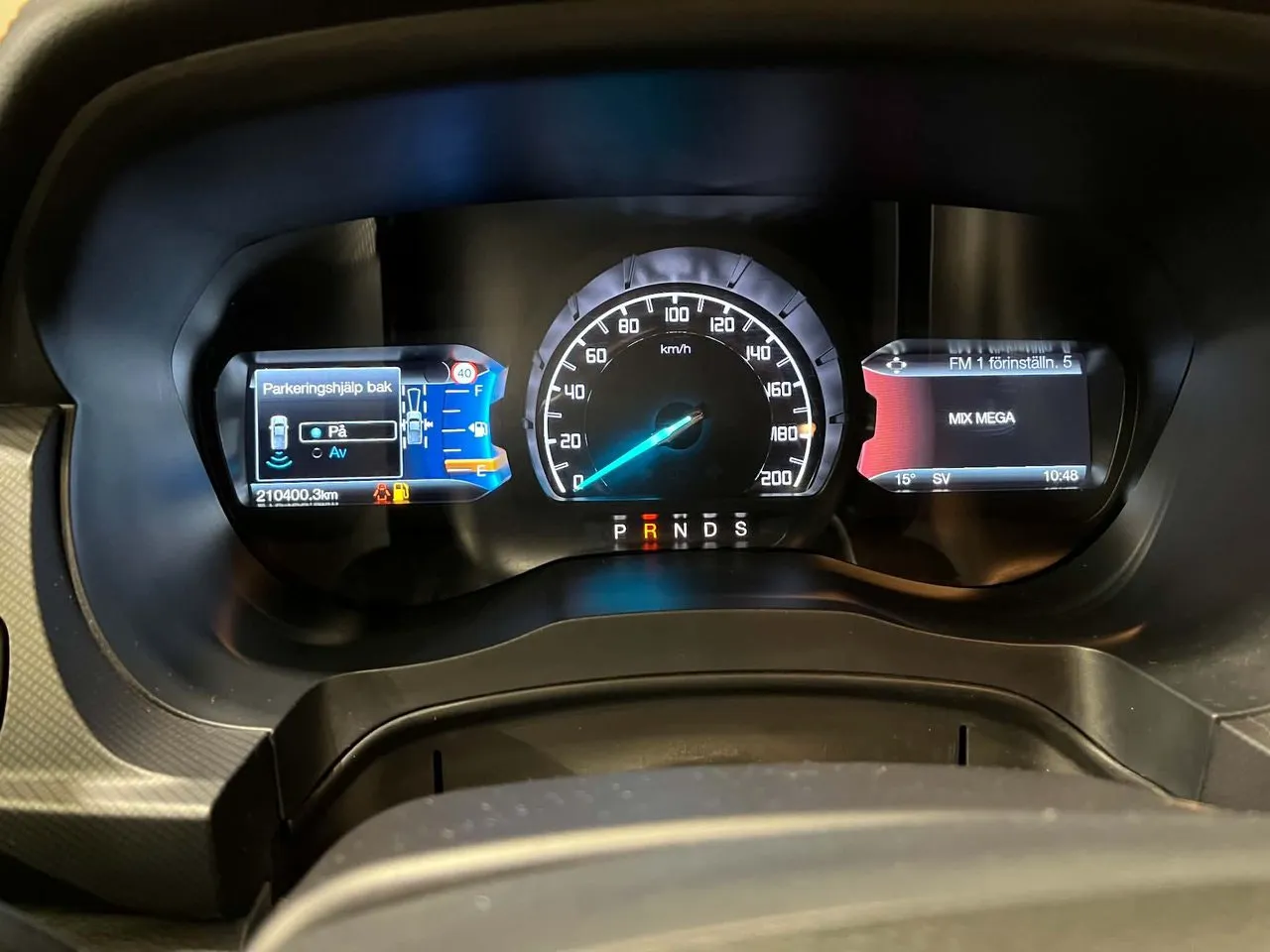 Vehicle image 13