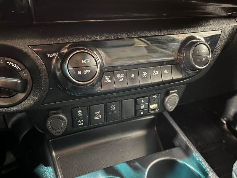 Toyota Hilux bild 19