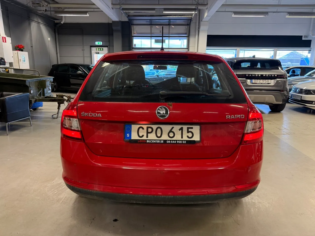 Vehicle image 5