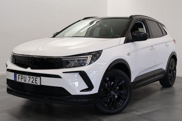 Opel Grandland X 1.2 Turbo 130 GS Line V-Hjul / Drag / M-Värm / Carplay - 2023