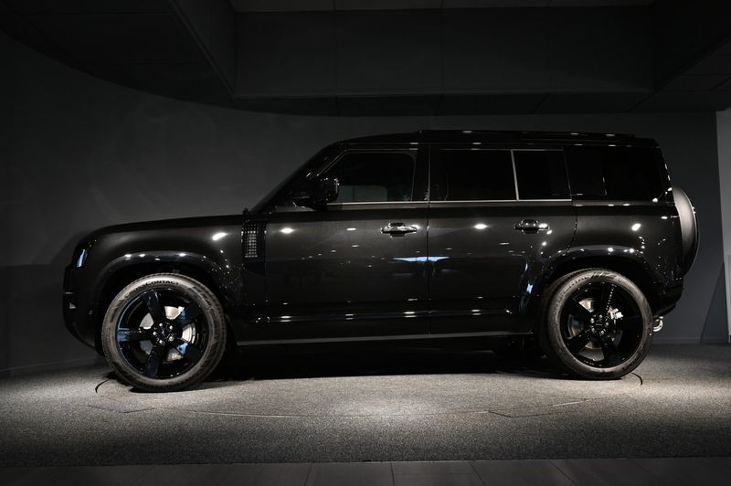 Land Rover Defender bild 2