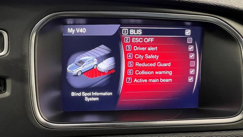 Volvo V40 bild 24