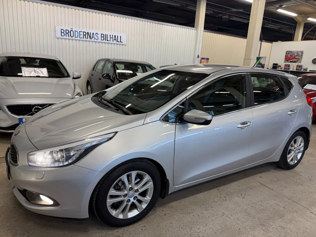 Vehicle image 2