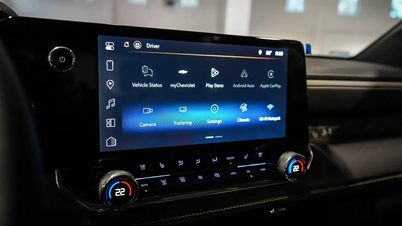 Vehicle image 30